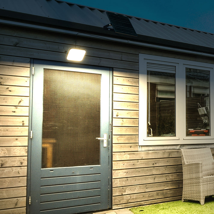 10W Solar-LED-Leuchte mit PIR-Bewegungssensor